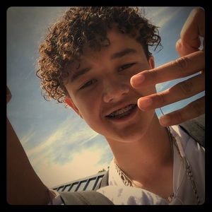 Meet your Posher, Brady